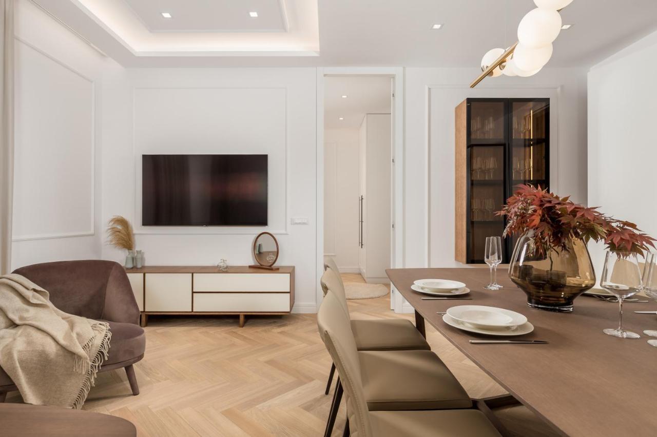 Plaza Apartments Opatija Luaran gambar