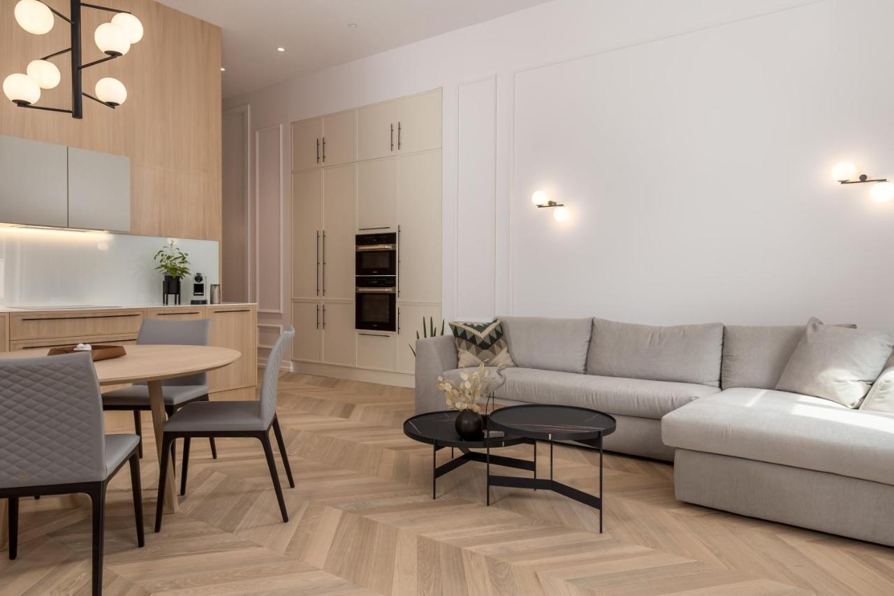 Plaza Apartments Opatija Luaran gambar