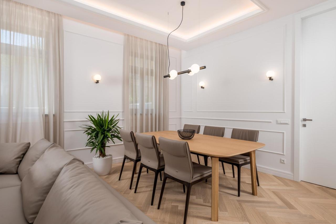 Plaza Apartments Opatija Luaran gambar