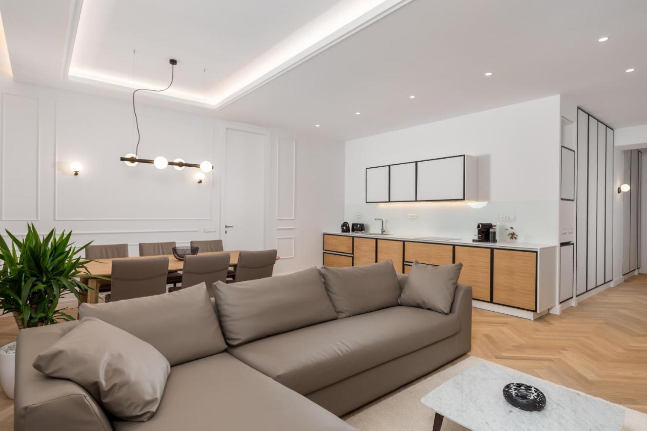 Plaza Apartments Opatija Luaran gambar