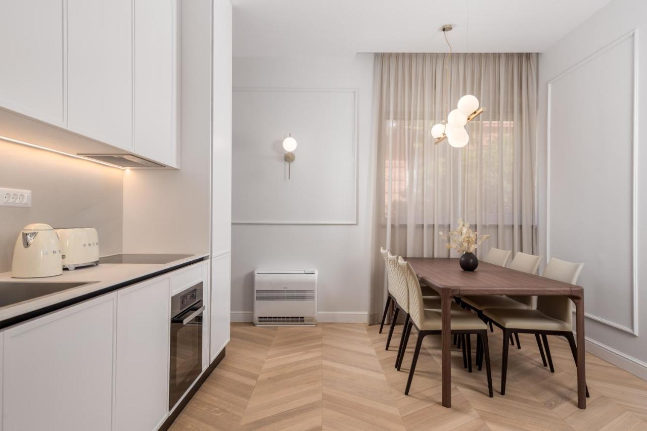 Plaza Apartments Opatija Luaran gambar