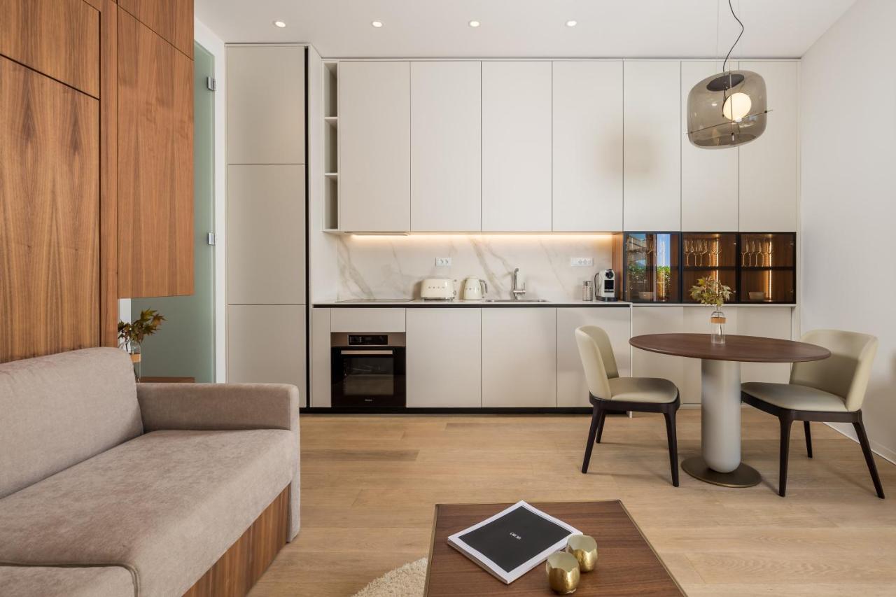 Plaza Apartments Opatija Luaran gambar